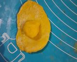 Foto langkah ke 6 dari resep Bolen Lembut Tanpa Bau Tepung.