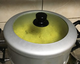 Foto langkah ke 4 dari resep 262. Nasi Tumpeng (Nasi Kuning Harum Gurih) #MasakSekeluarga.