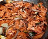 Foto langkah ke 6 dari resep Babi Mentega Manis.