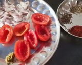 A picture of step 1 of Instant pizza sauce.