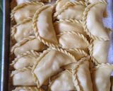 Foto langkah ke 3 dari resep Pastel isi Ragout Kulit Lumer.