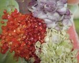 Foto langkah ke 1 dari resep Sambal Matah Khas Bali.