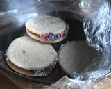 Foto del paso 3 de la receta: Alfajores de harina integral Maicena y opción harina común