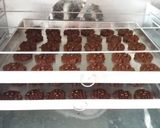 Foto langkah ke 4 dari resep Kuker chocochips favorit😙.