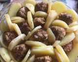 Tejszínes-besameles krumpli, húsgolyókkal recept fázis 5 fotója