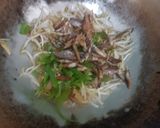 Foto langkah ke 2 dari resep Tumis Toge Ikan Asin.