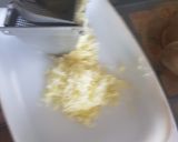Foto del paso 6 de la receta: Causa limeña de atún y patitas de cangrejo