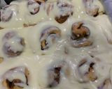 Foto langkah ke 8 dari resep Cinnamon Rolls with Cream Cheese Sauce.