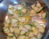 Cukiniowa fritata ze smażonym karasiem krok przepisu 2 zdjęcie