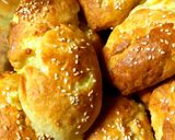Φωτογραφία βήματος 2 της συνταγής Κασεροζαμπονοτυροπιτάκια με γιαούρτι