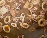 Foto del paso 2 de la receta: Chipirones en olla express