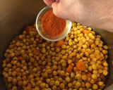 Foto del paso 8 de la receta: Garbanzos guisados con costillas
