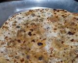 A picture of step 4 of Moong paratha.
