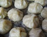 A picture of step 4 of Off White (Momos).