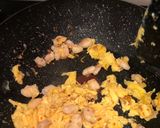 Foto langkah ke 2 dari resep Nasi goreng telur udang simple (Prawn egg fried rice).