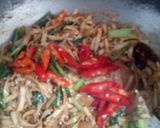 Foto langkah ke 5 dari resep #11 KWETIAU GORENG.