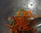 Foto langkah ke 2 dari resep Tumis sayur pelangi.