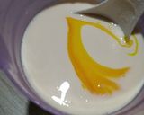 Foto langkah ke 4 dari resep Es Lilin Yogurt Rasa Mangga.