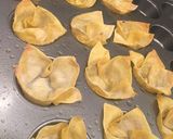 A picture of step 4 of Chicken Strawberry Avocado Wonton Cups.