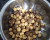 A picture of step 2 of Sattu Salad.