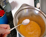 Foto del paso 3 de la receta: Gazpacho de melocotón con aroma de albahaca (en Thermomix)