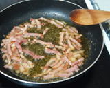 Foto del paso 2 de la receta: Alubias blancas con chorizo picante, verduras y bacon