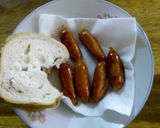 A picture of step 3 of Mini bites with bread.