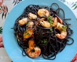 Foto del paso 6 de la receta: Spaghetti negro, con frutos de mar