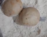 A picture of step 2 of Rajasthani Missi Roti.