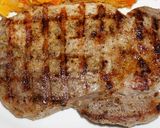 Foto del paso 3 de la receta: CHULETAS DE CERDO GRILLADAS AL COMINO, PURE DE ZAPALLO CON PIMENTON ROJO