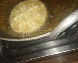 A picture of step 5 of Flower Chakli achumuruku.