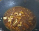 A picture of step 4 of Chicken Korma Curry with Banana for 1 person.