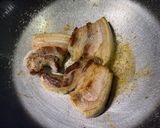 控肉酸菜拌咖樂彩虹麵的食譜步驟1照片