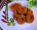 A picture of step 5 of Cheezy potato donuts.