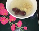 Hình bước làm 2 của món Chè yến hạt sen táo