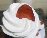 A picture of step 8 of Red velvet cupcakes🤤.