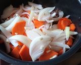 Foto del paso 2 de la receta: Arvejado de carne en tiritas 😋😋