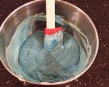 A picture of step 15 of Vanilla Layer Cake with Whipped White Chocolate Filling and Fros.