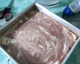 Foto langkah ke 5 dari resep Bolu marmer.