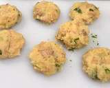 Foto del paso 7 de la receta: Pastelitos de patata y atún con salsa casera de tomate 🍅