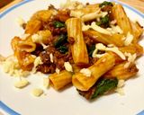 A picture of step 6 of Pasta (Rigatoni) with beef and spicy Chipotle.