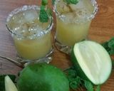 A picture of step 4 of Aam ka Panna🌺🍷🍷🍹.