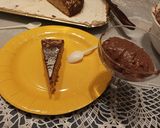 Foto del passaggio 5 della ricetta Torta amaretti e cioccolato accompagnata con una crema fresca agli amaretti