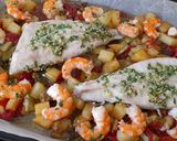 Foto del paso 6 de la receta: Lubina al ajillo con salteado de verduras