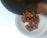 Foto langkah ke 2 dari resep Kroket singkong isi ayam wortel.