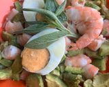 Foto del paso 6 de la receta Ensalada de aguacate y langostinos