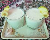 A picture of step 2 of Apple/banana milkshake.