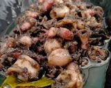 Foto langkah ke 4 dari resep Cumi Masak Hitam Pedas.