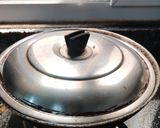 A picture of step 7 of Aloo phulkopir dalna.