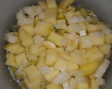 Foto del paso 1 de la receta: Crema de poro y papa